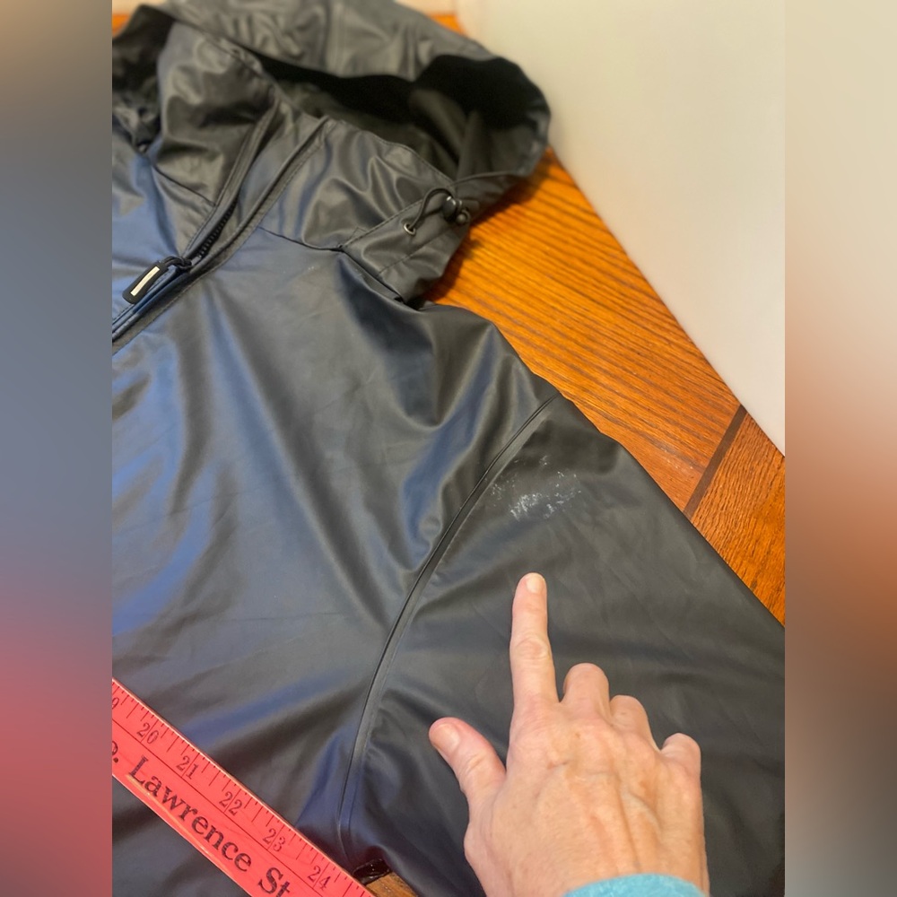 Helly Hansen Rain Jacket - image 4